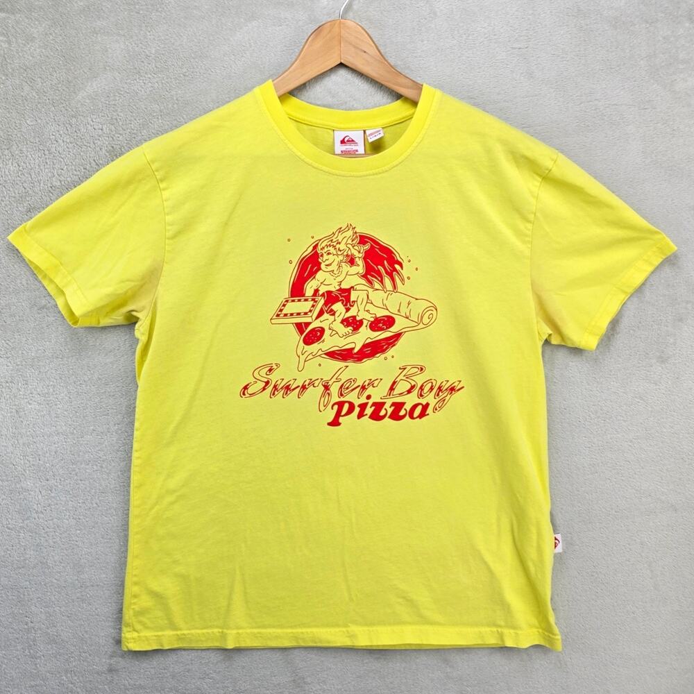 Quiksilver x Stranger Things Surfer Boy Pizza Shirt Mens Large Yellow *FLAWS*